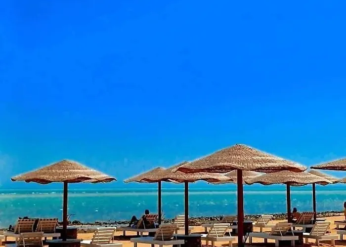 Fanadir Bay